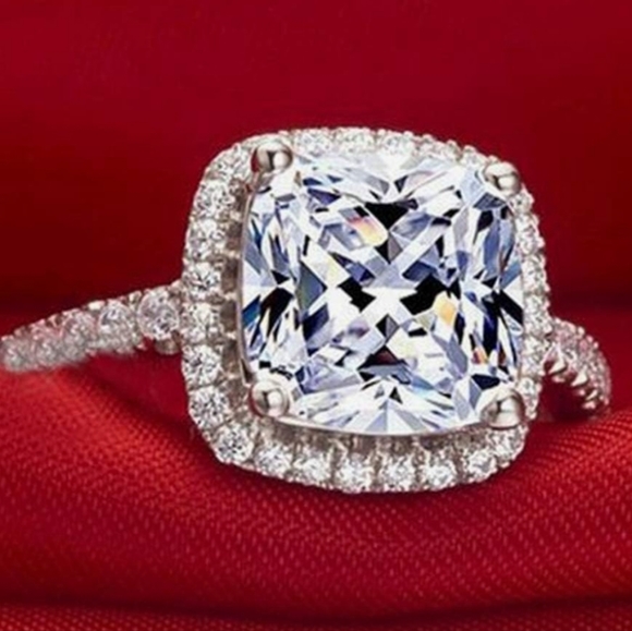 4 Carat Platinum & AAAAA CZ Engagement Ring NWT - Picture 3 of 4